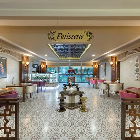 Aydinbey King's Palace & ホテル 5*