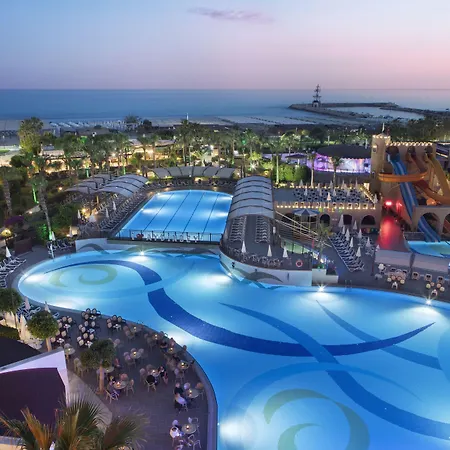 ホテル Aydinbey King's Palace &